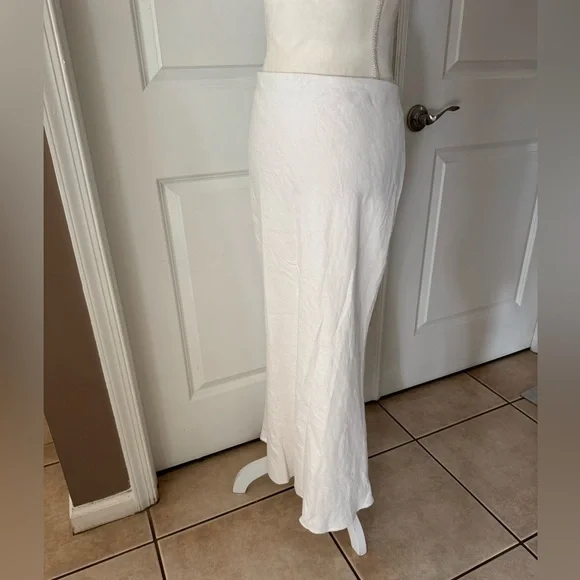 Anthropologie The Tilda Slip Skirt: Linen Edition. Size LP. MSRP $138 - Picture 11 of 15